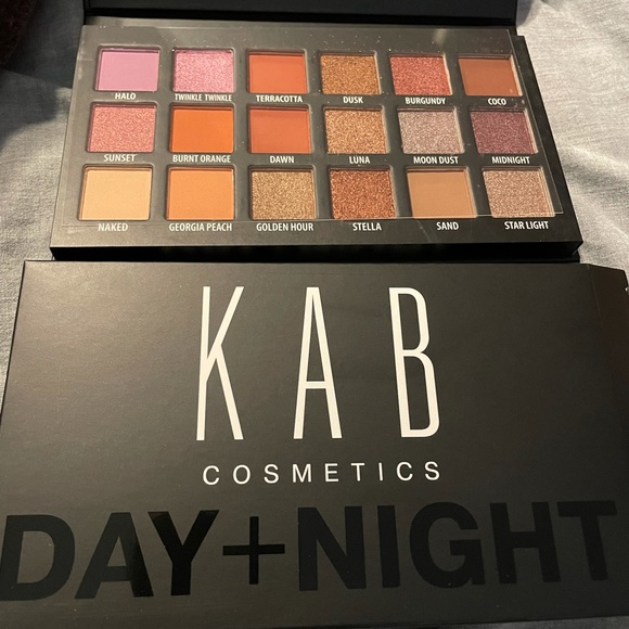 KAB Cosmetics DAY + NIGHT PALETTE - Picture 7 of 8